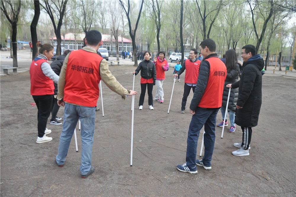 [密云白河岸邊度假村]+戰(zhàn)狼特訓(xùn)一日拓展活動