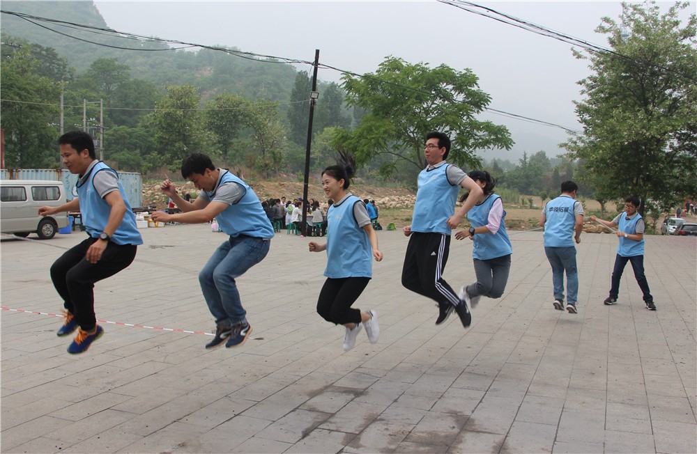 [豐寧壩上盛源山莊拓展基地]+場地拓展兩日團建