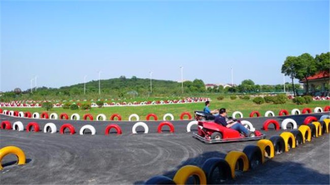 [蘇州太湖綠光農(nóng)場(chǎng)拓展基地]+ 致青春無(wú)悔！一日拓展活動(dòng)