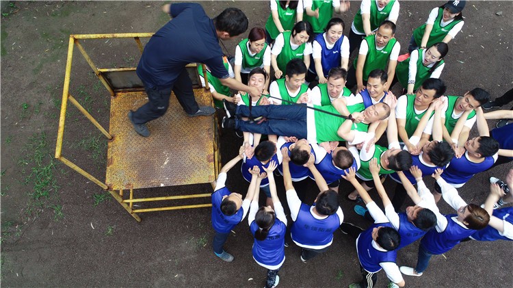 [上海華博生態(tài)拓展基地]+戰(zhàn)狼特訓一日拓展活動